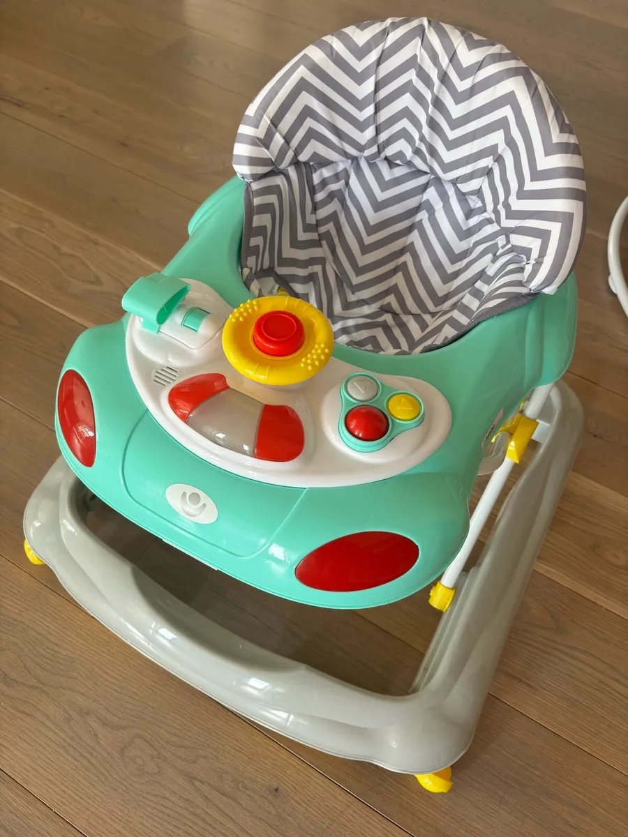 Baby walker - Image 1