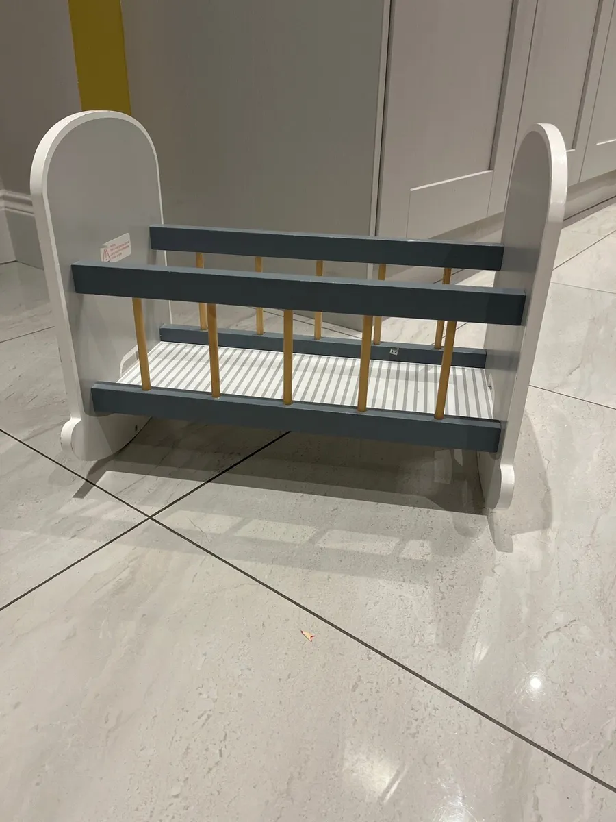 Dolls Cot - Image 1
