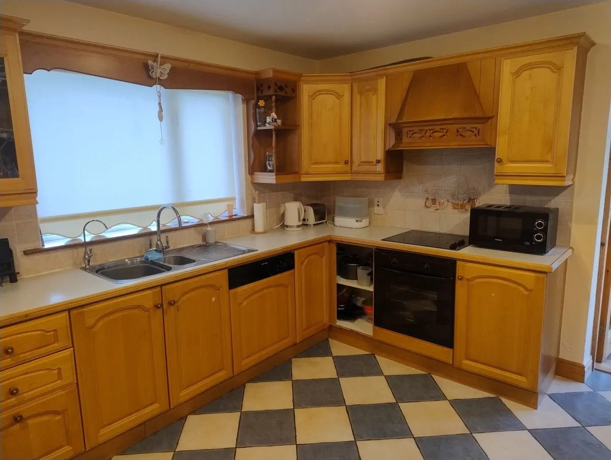 Kitchen €1400 - Image 4