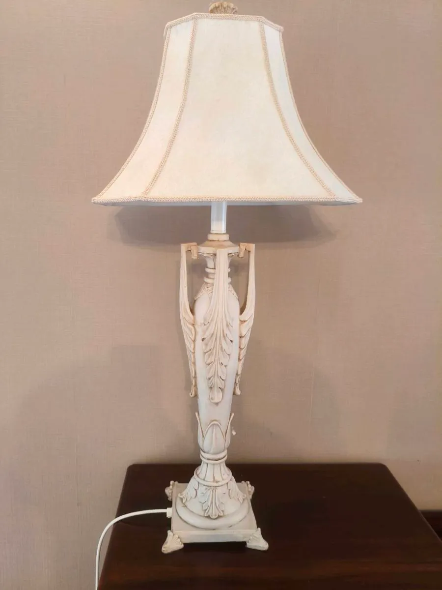 Traditional Decorative Lamps