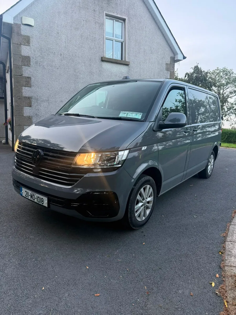 2021 Volkswagen Transporter - Image 1