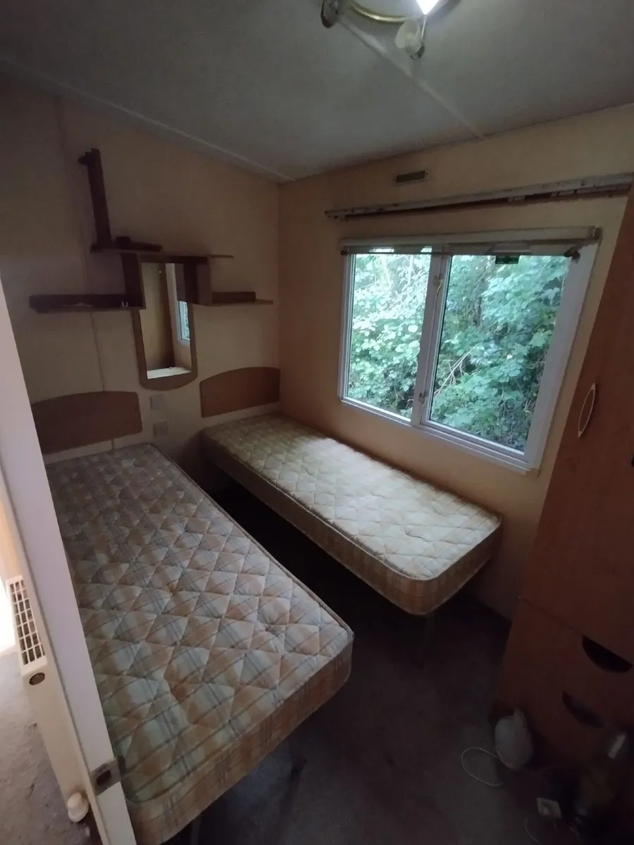 Mobile Home - Image 4