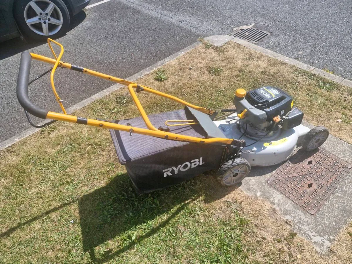 Lawnmower for sale - Image 2