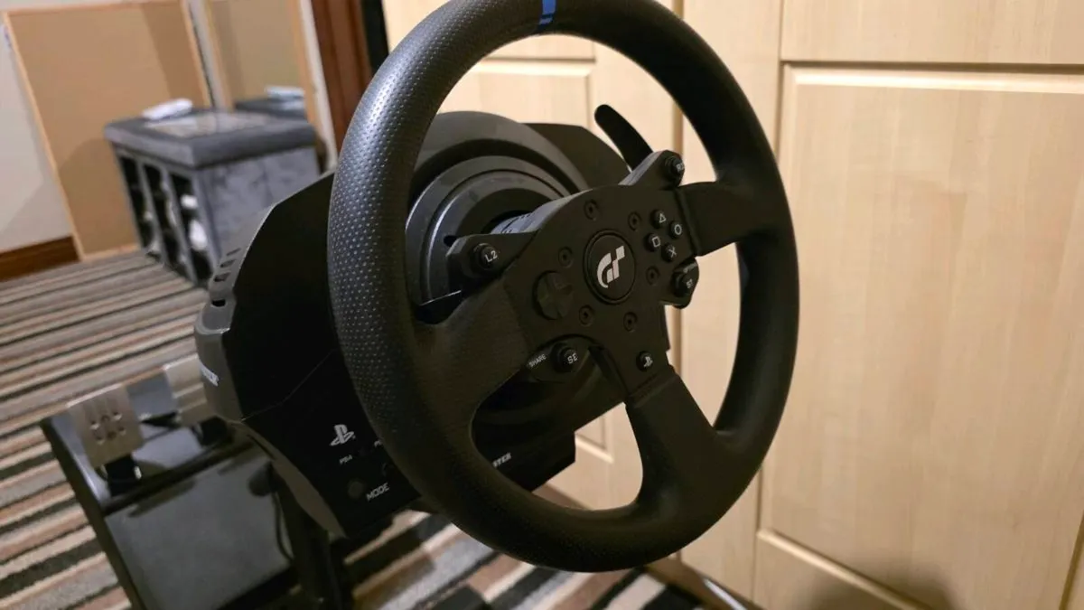 Playseat EPA GT Edition + Thrustmaster T300 RS GT - Image 2