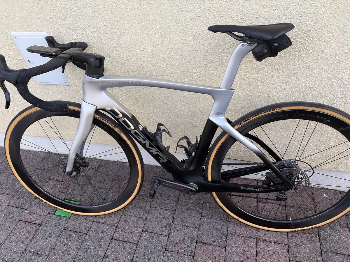 Pinarello Dogma F - Campagnolo 12s- Bora Ultra WTO - Image 2