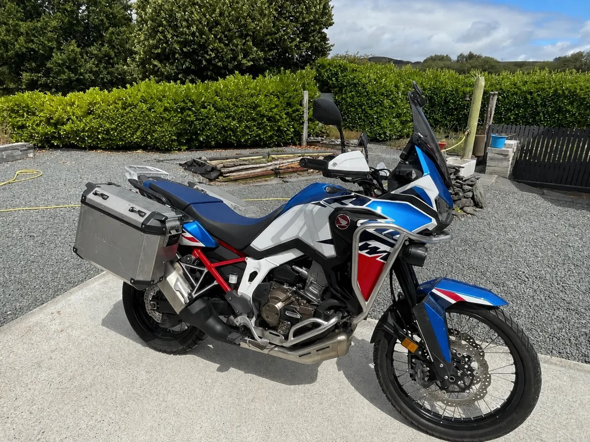 Honda Africa Twin DCT ‘251’ 3,000 miles CRF1100D - Image 4
