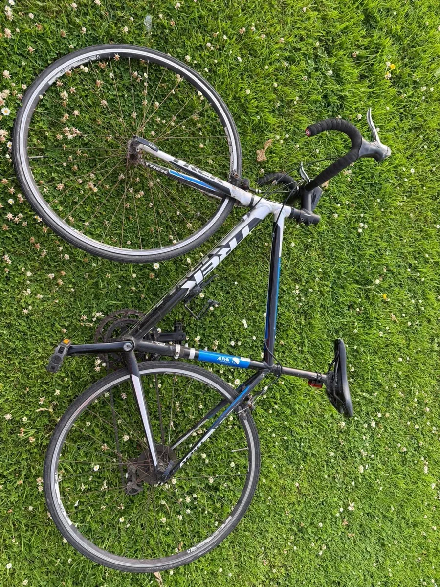 Trek alpha road bike - Image 1