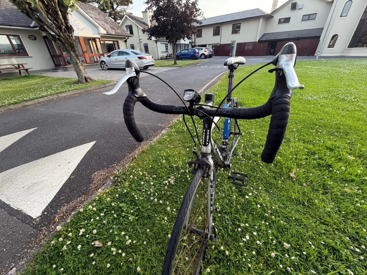 Trek alpha road bike - Image 2