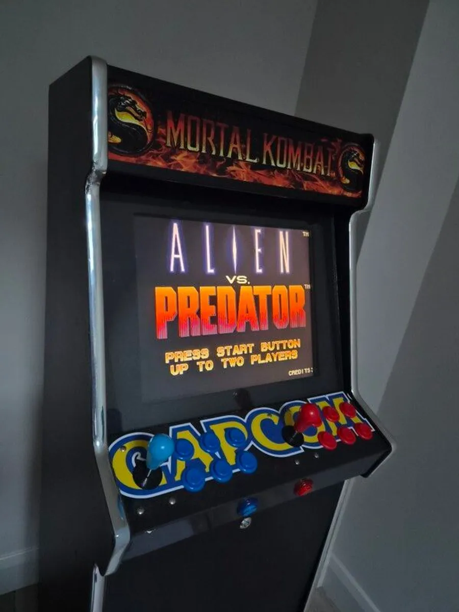 Arcade Machine - Image 4