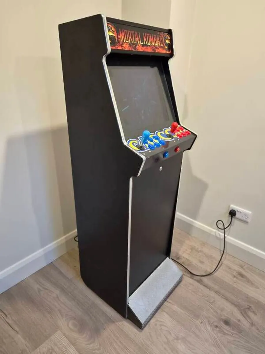 Arcade Machine - Image 3