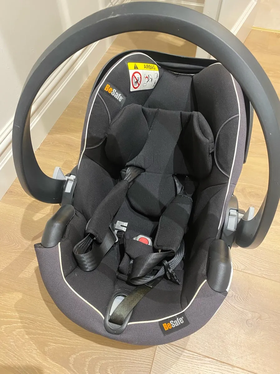 Baby Car Seat & Base (BeSafe Izi Modular Isize) - Image 1