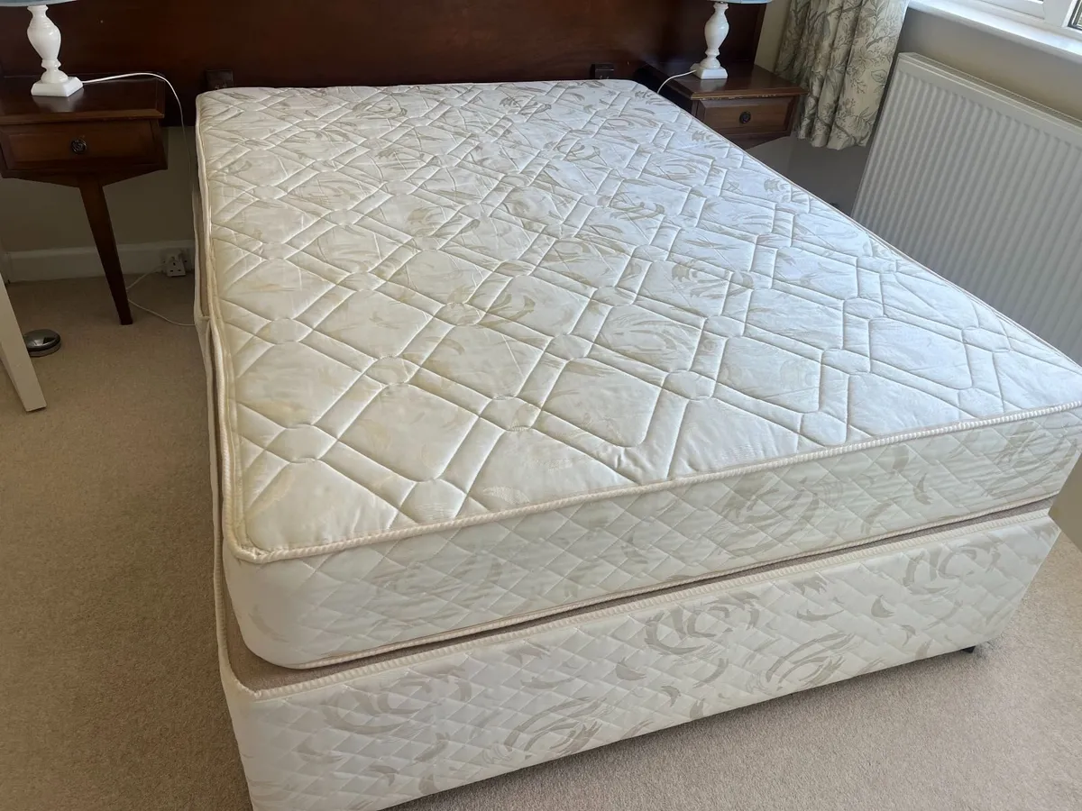Double divan bed base & mattress - Image 3