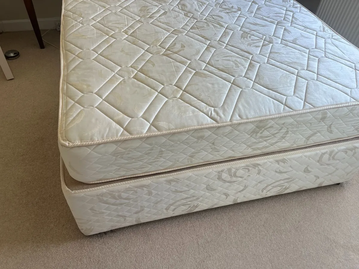 Double divan bed base & mattress - Image 4