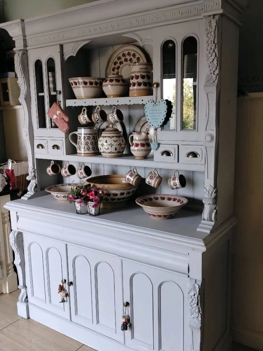 Solid kitchen dresser delivery arranged - Image 1
