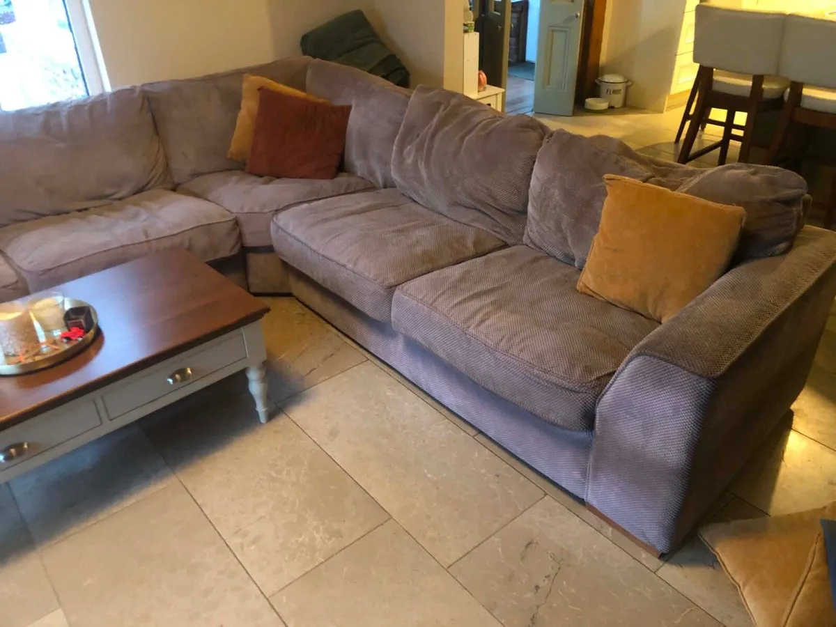 Corner couch and coffee table - Image 3