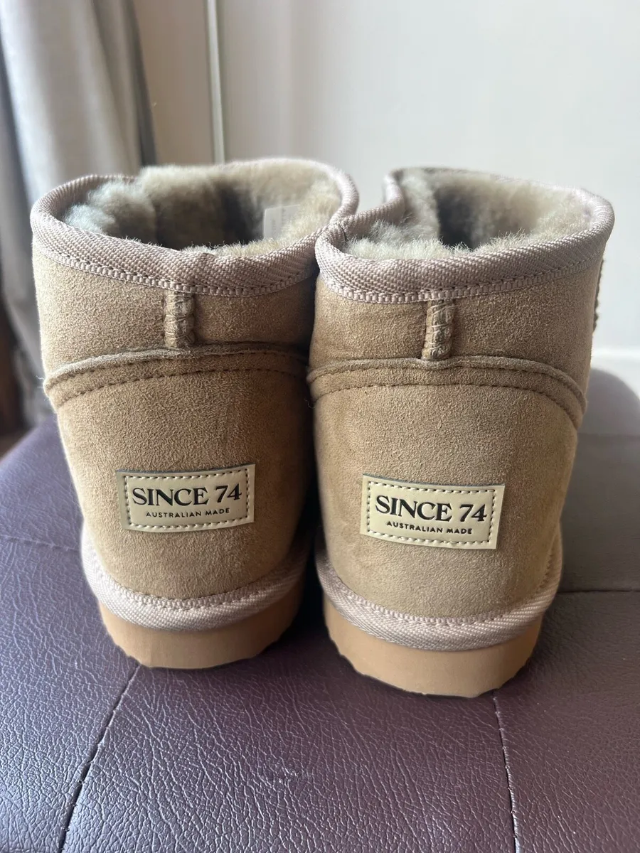 Uggs Australia - Image 2