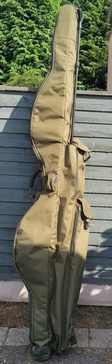carp fishing rod holdall, Carp bag, Carp fishing net and handle - Image 1