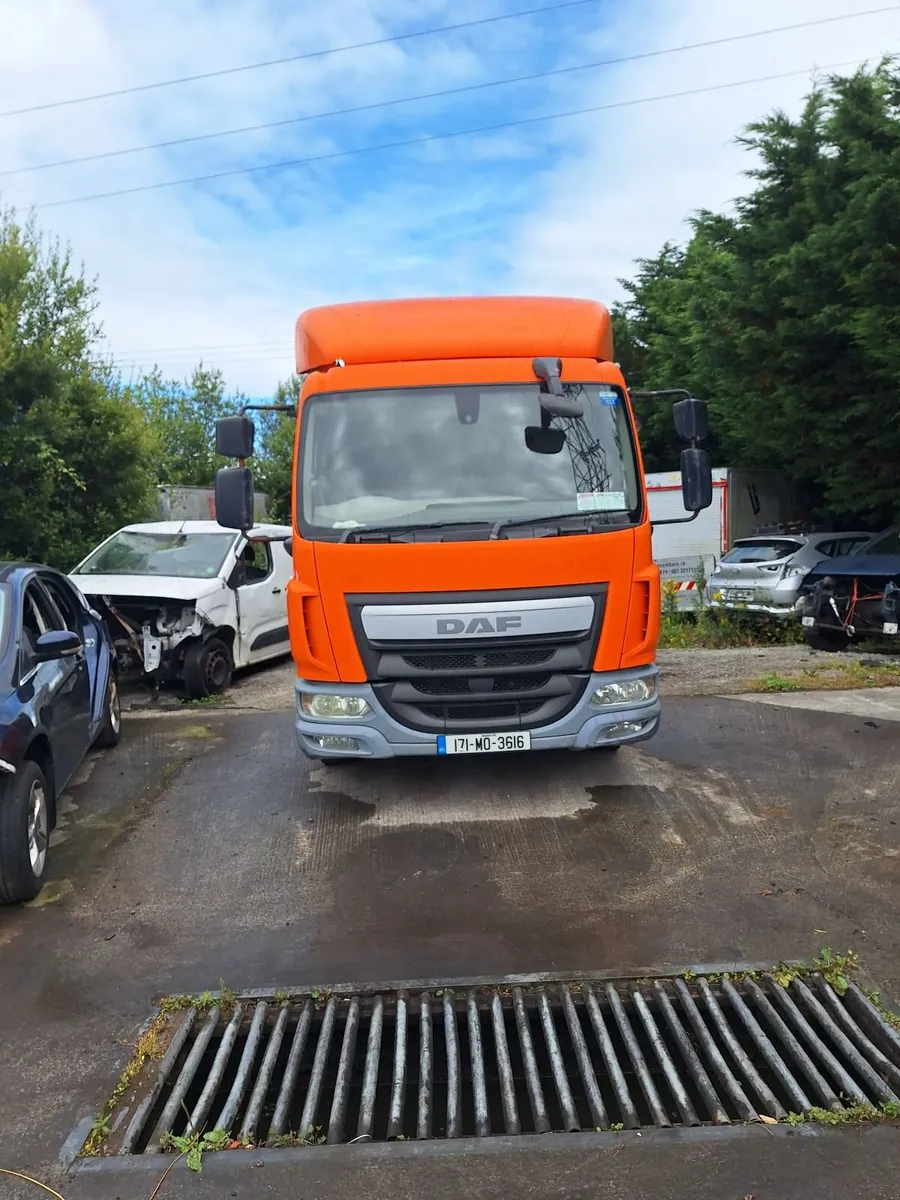 Daf truck chassis and cab 7.5 ton 2017 - Image 1