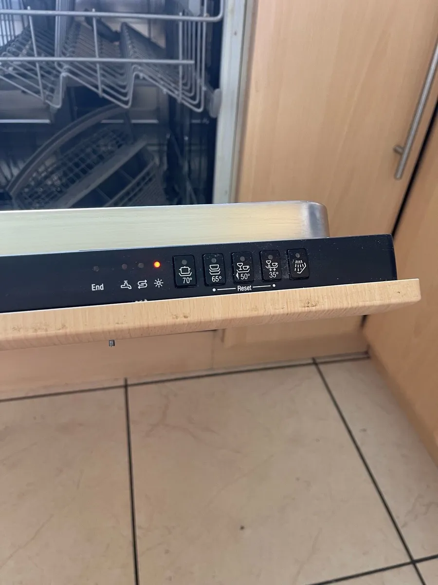 Bosch Dishwasher - Image 1