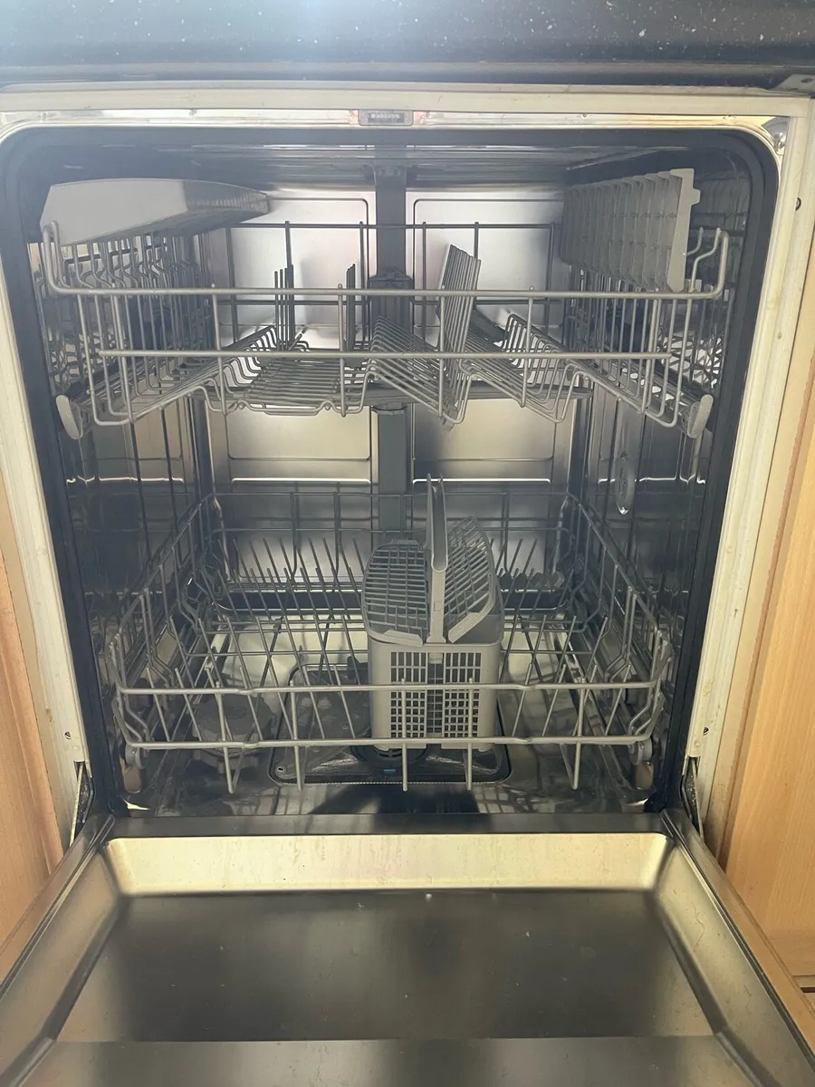 Bosch Dishwasher - Image 4
