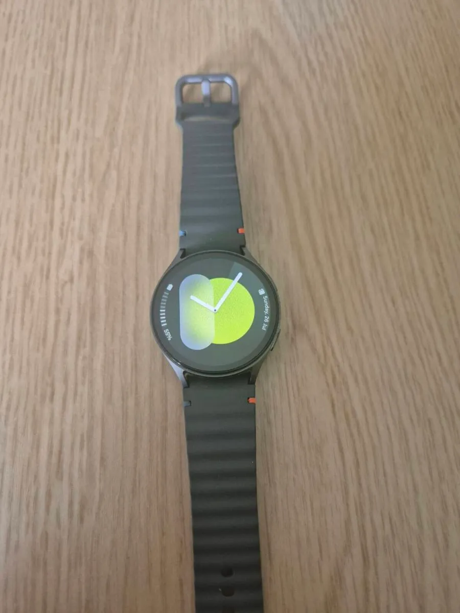 Samsung galaxy watch 7 44mm - Image 2