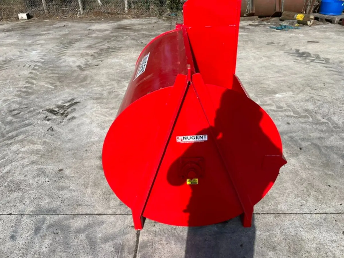 Nugent Mini Muck Spreader - Image 4