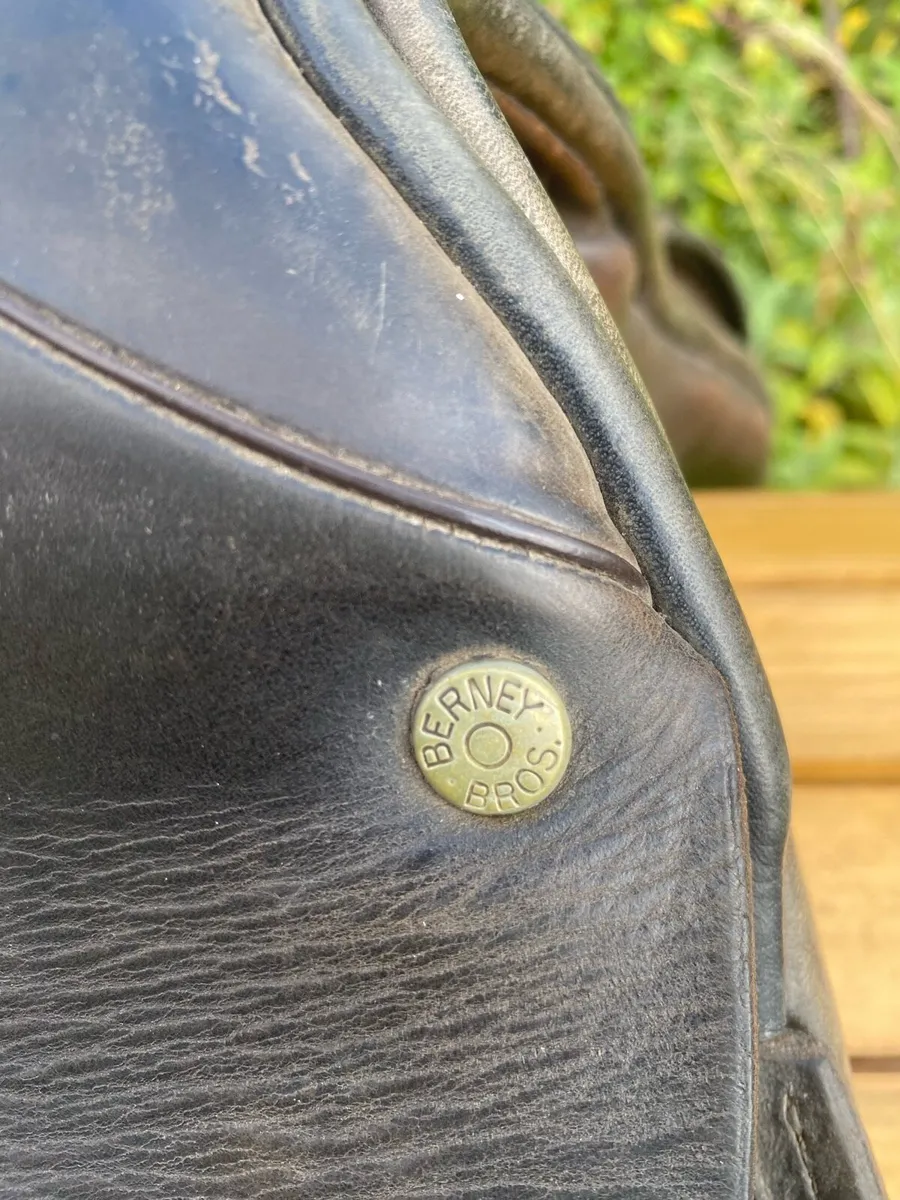 Berney brothers saddle 17.5-18” medium - Image 4
