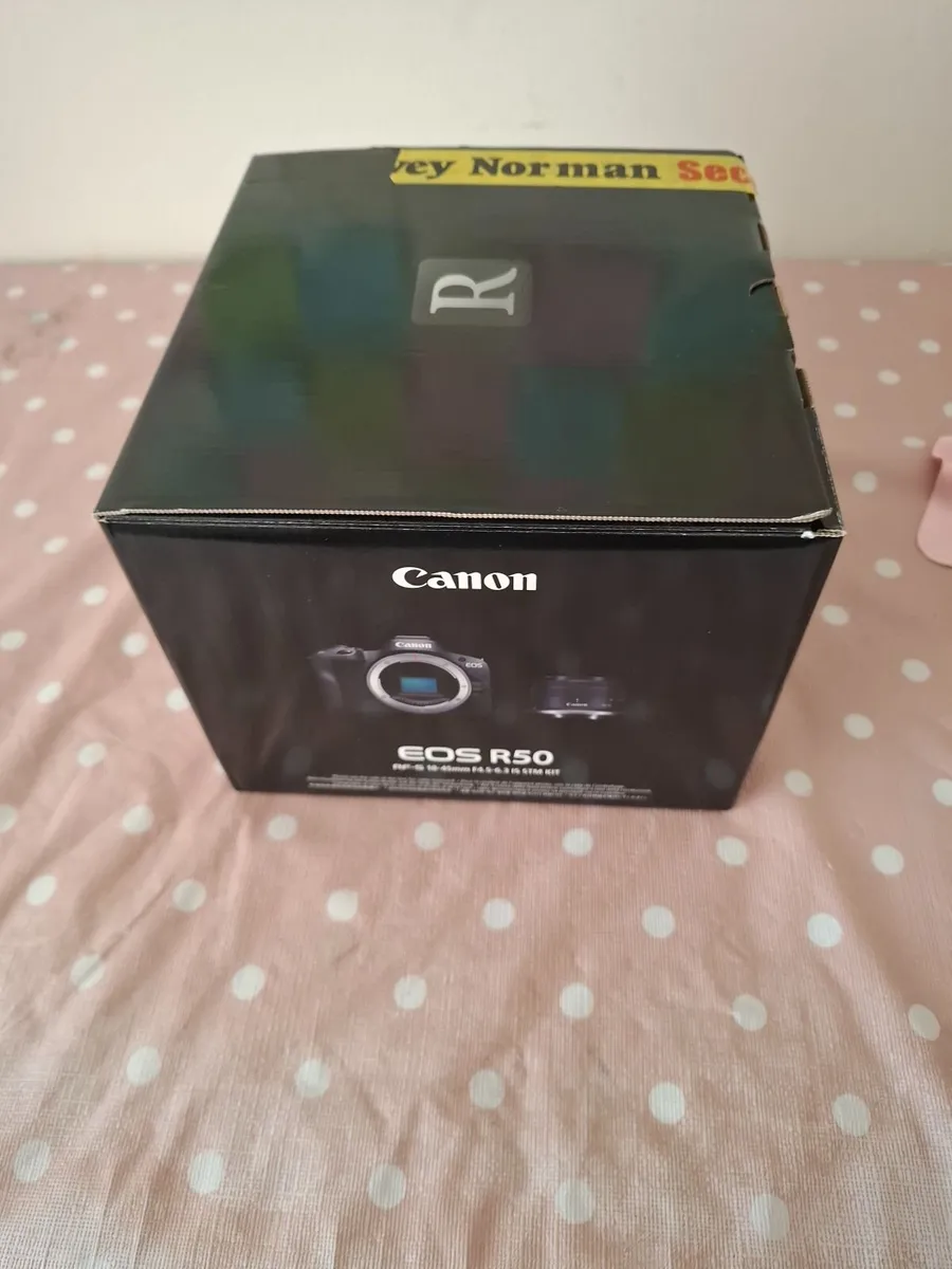 Canon EOS R50 + RF-S 18-45mm Kit — Brand New, Seal - Image 3