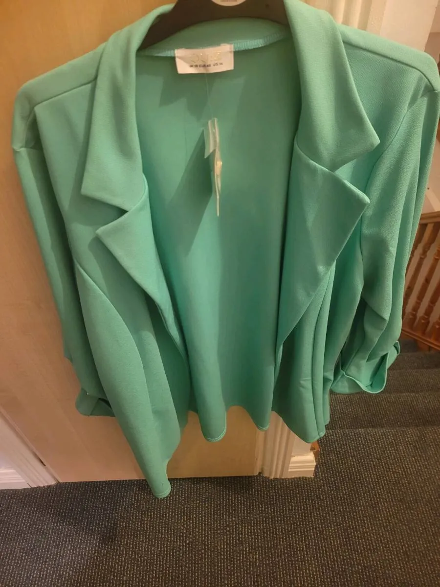 New with tagQuiz mint green relaxed blazer size 18 - Image 3