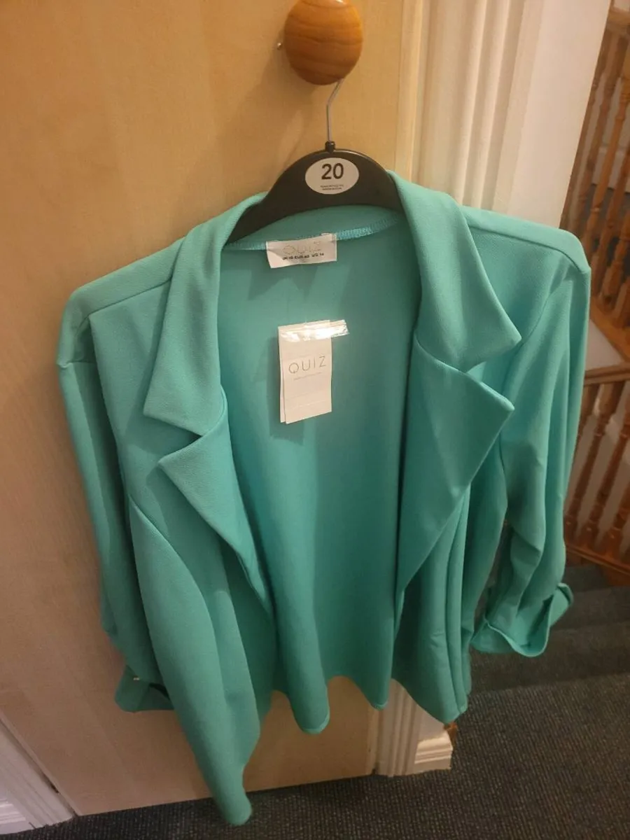 New with tagQuiz mint green relaxed blazer size 18 - Image 1