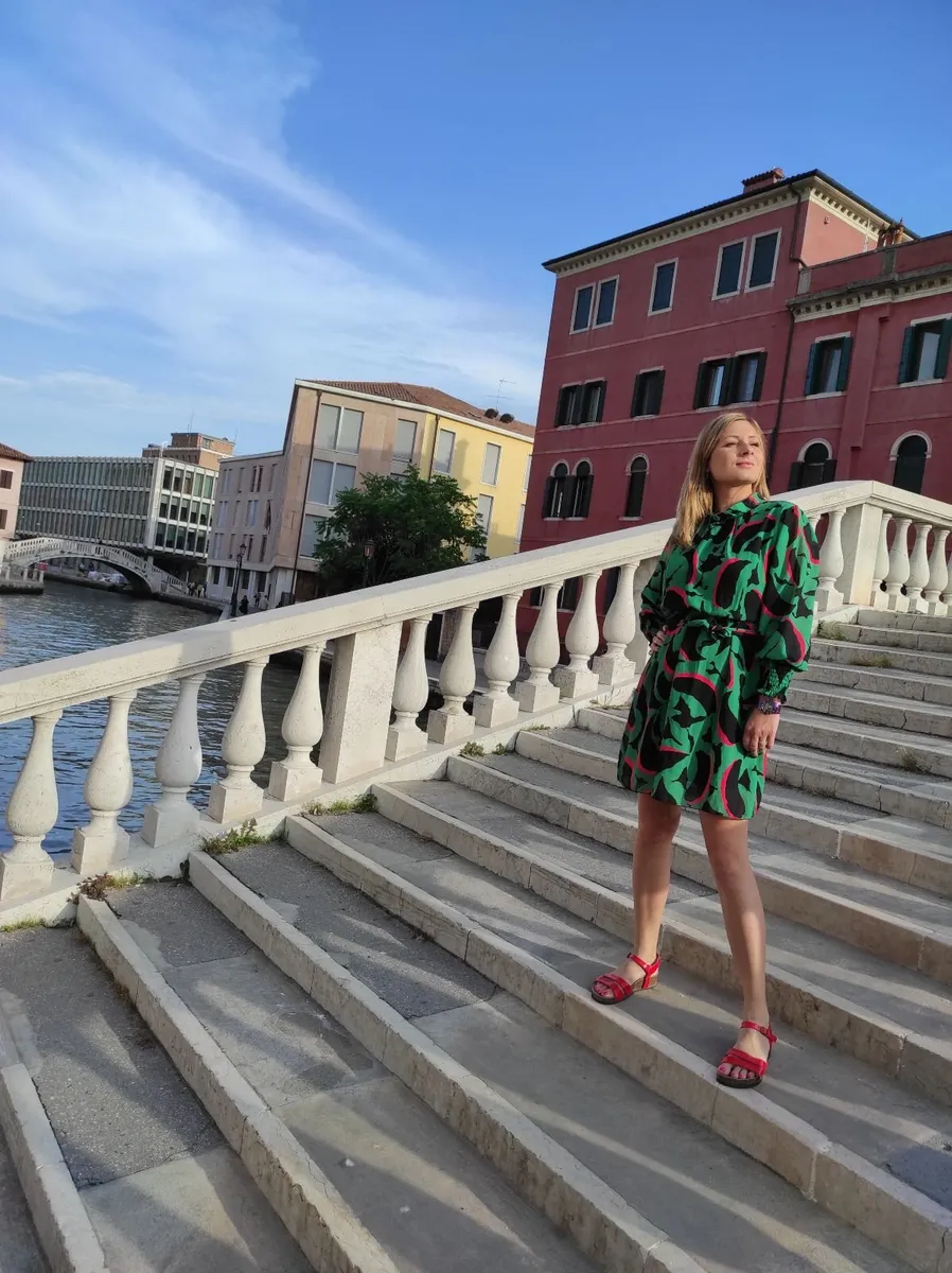 Stylish green dress - Image 4