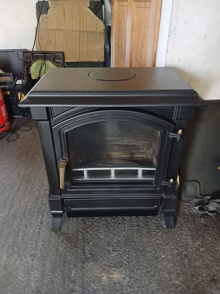 Nestor Martin H23 solid fuel stove new condition - Image 1
