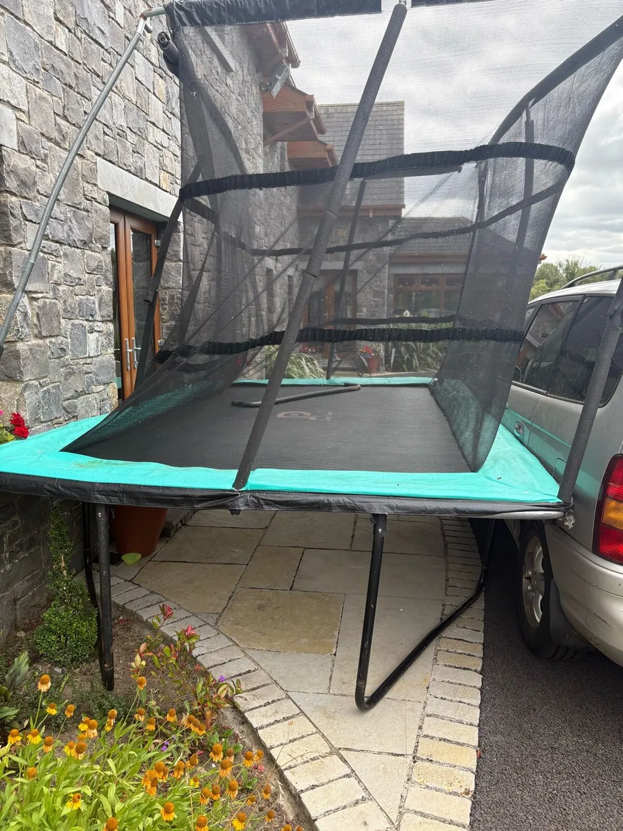 Trampoline free to take away - Image 2
