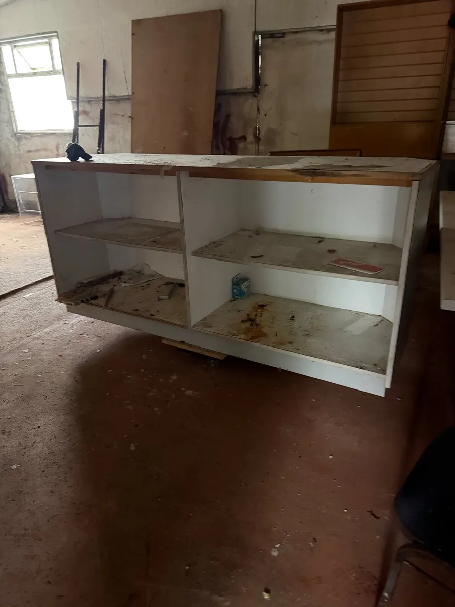 Display and storage units - free to takeaway - Image 2