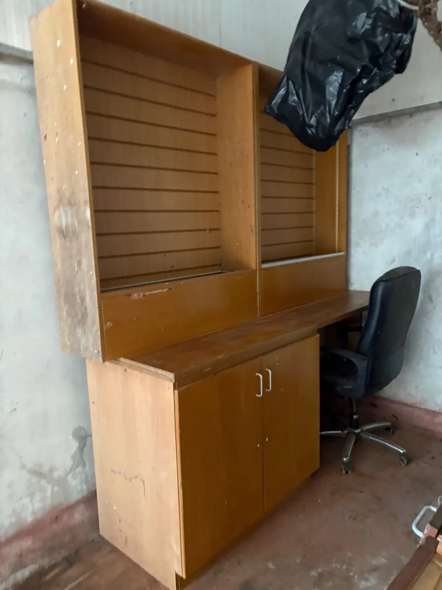Display and storage units - free to takeaway - Image 4
