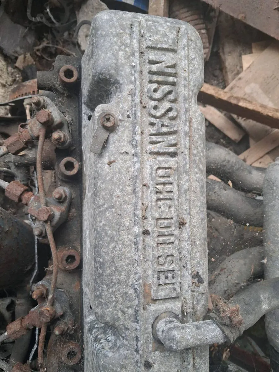 Nissan vannette engine 2 litre diesel - Image 3
