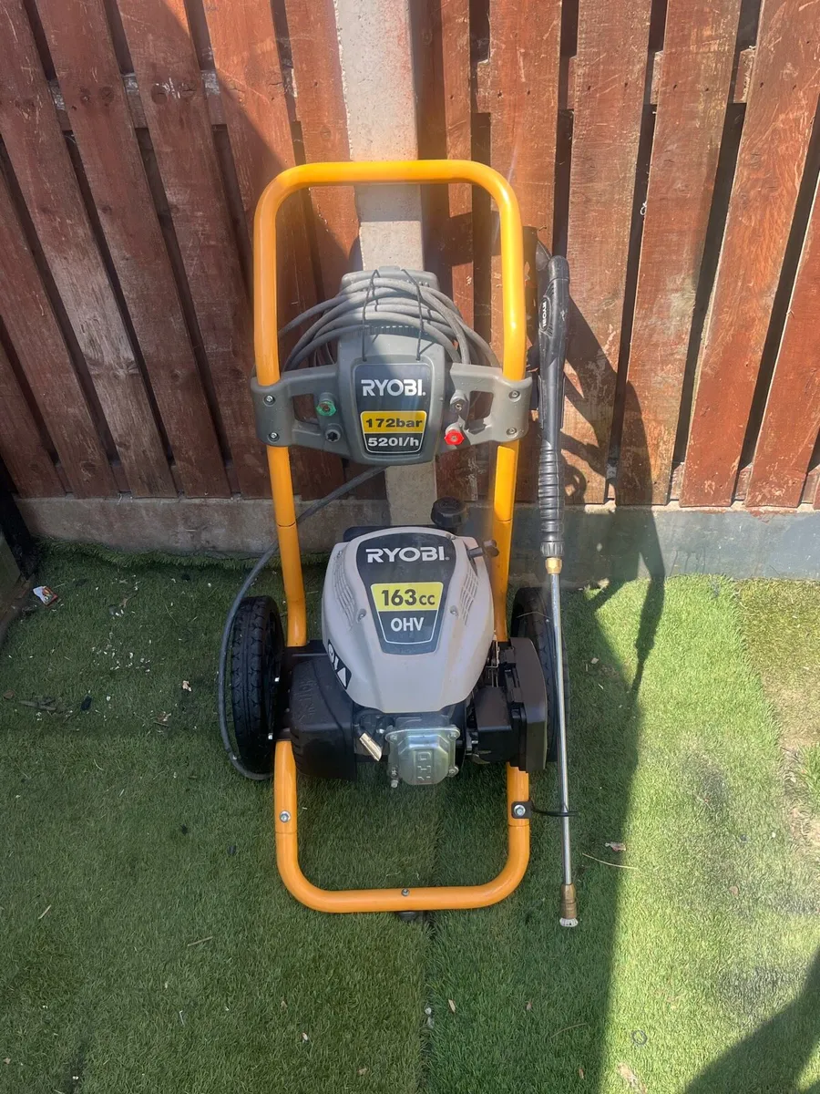 Petrol power washer - Image 2
