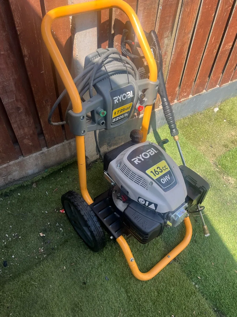 Petrol power washer - Image 3