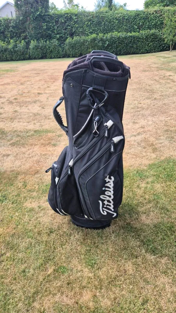 Titlest Golf Bag - Image 1