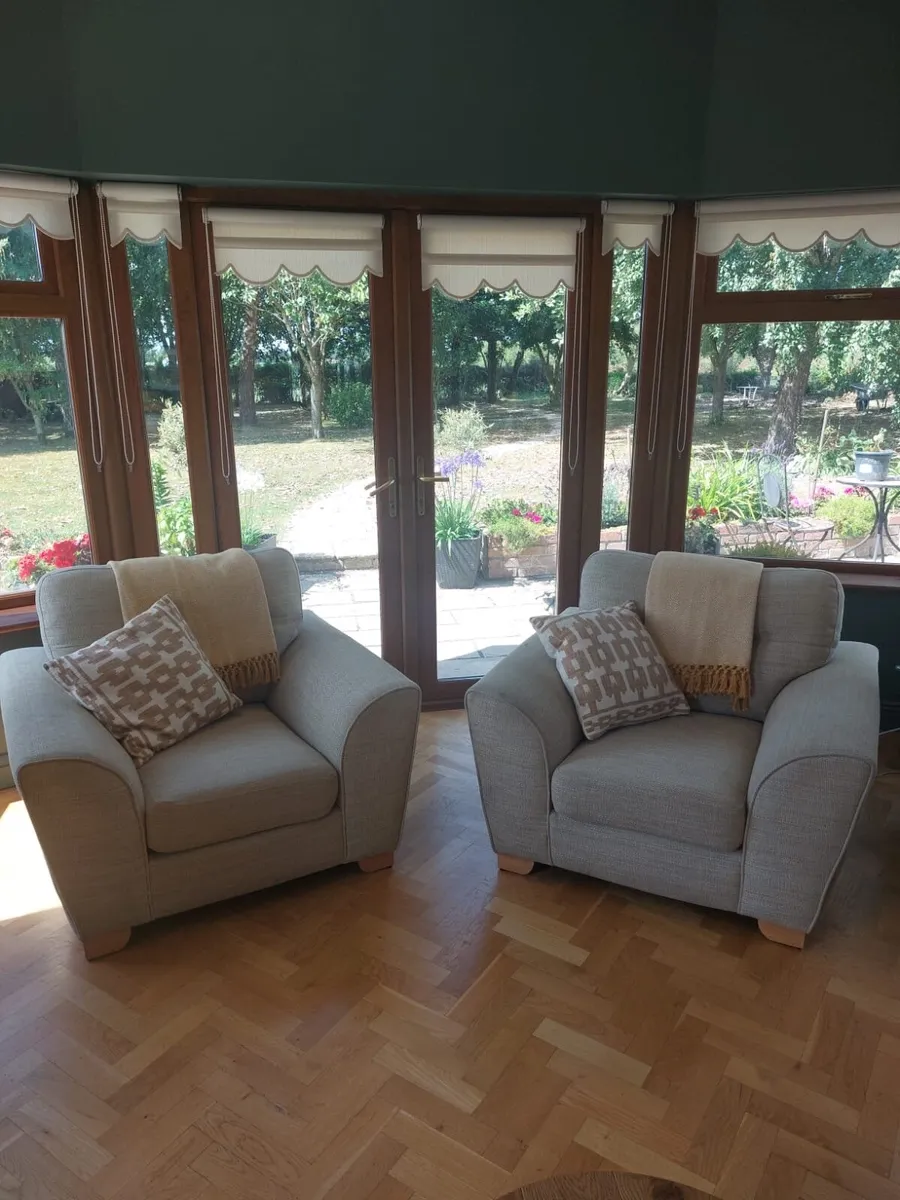 Suite furniture - Image 3