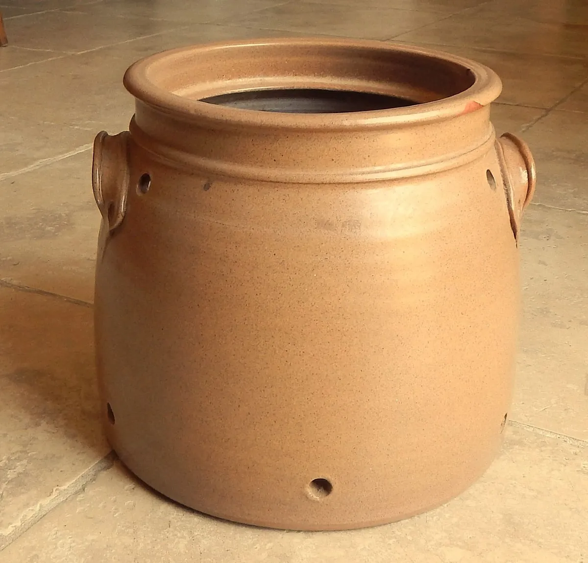 Large Kiltrea Pottery Stoneware Potato Crock - Image 3
