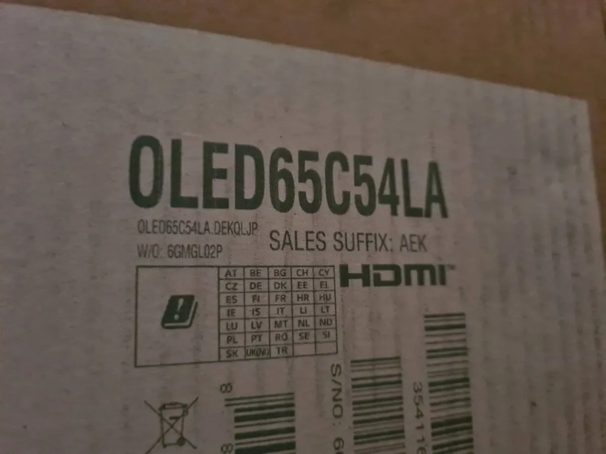 Brand new LG OLED 65C5 TV in box - Image 2