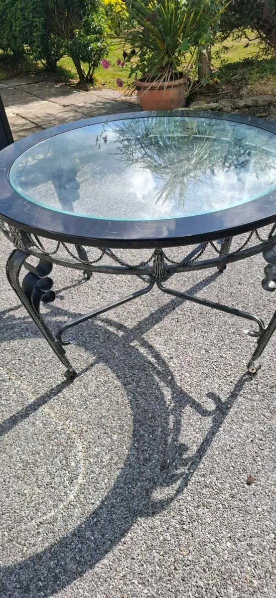 Metal and Glass table - Image 1