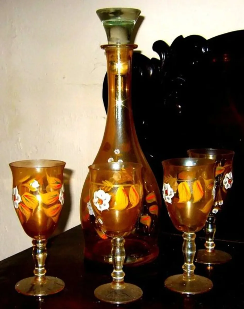 Vintage Bohemian Amber Glass Decanter & 4 Glasses - Image 3