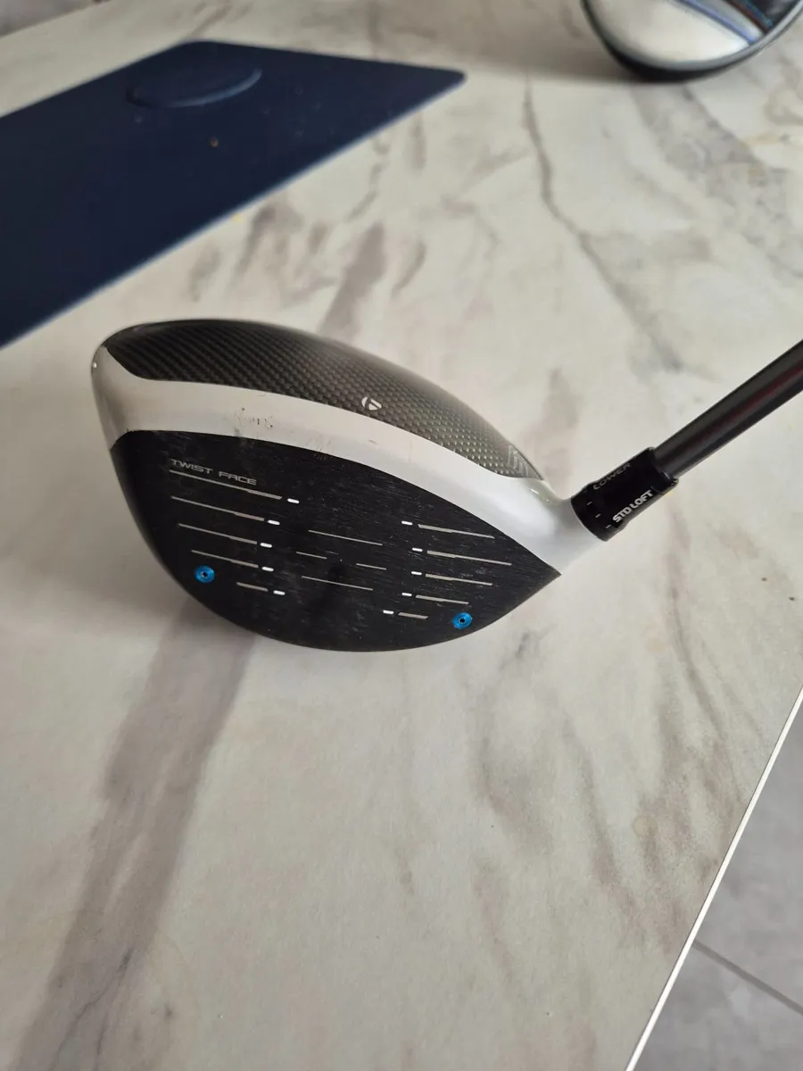 Taylormade Sim max D Driver  10.5 Degree - Image 3