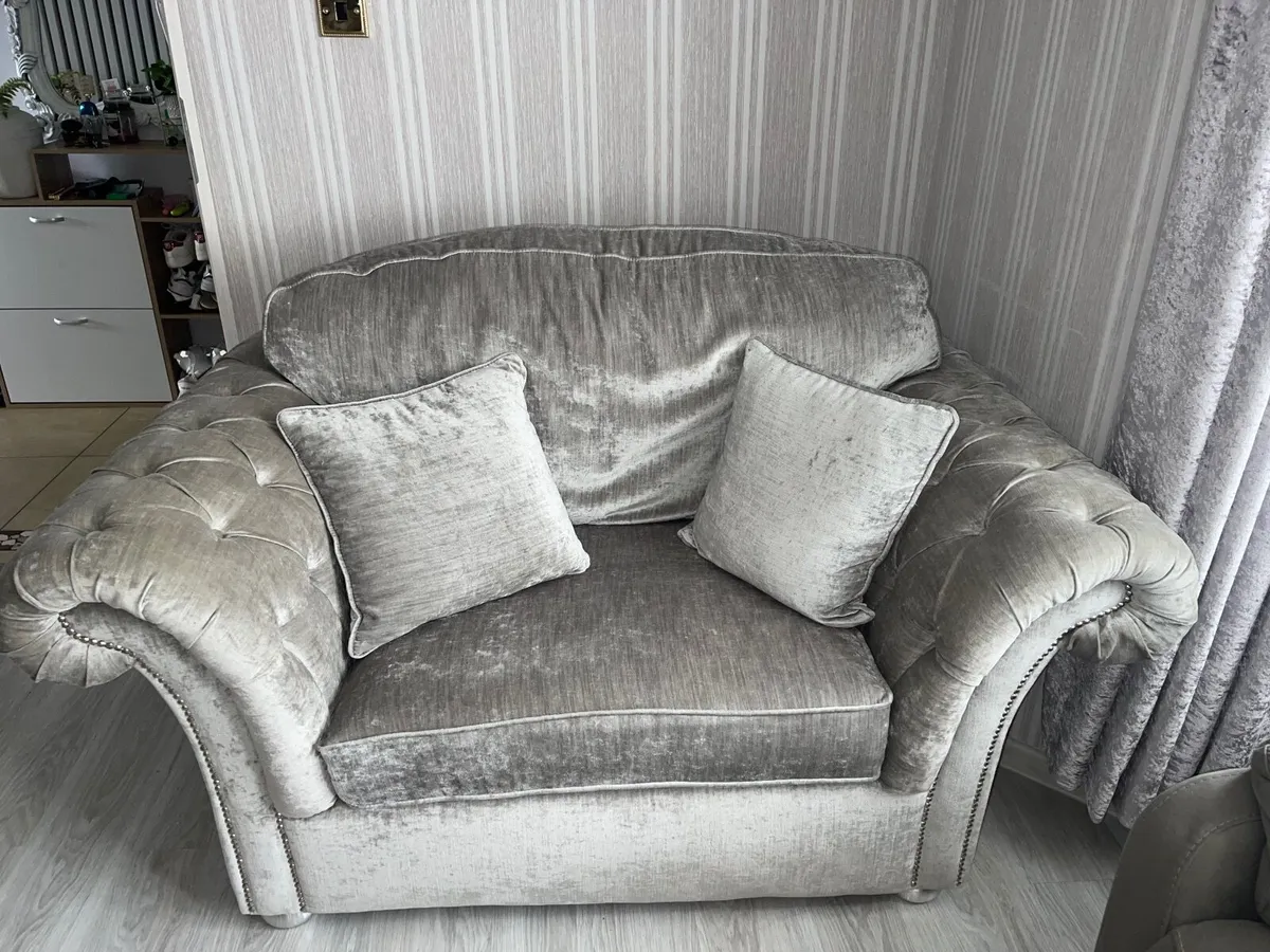 Couch with foot rest - Image 2