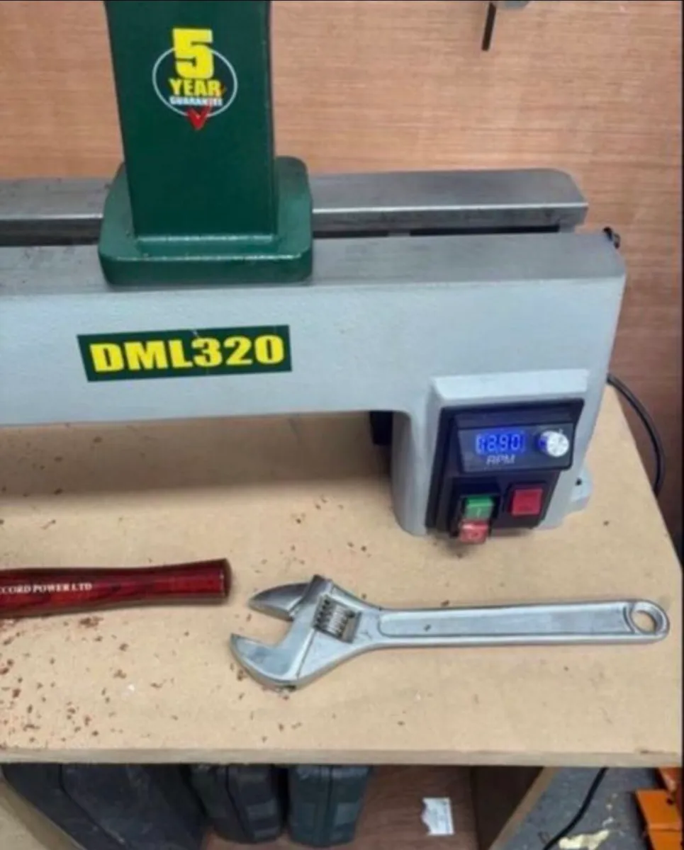 DML320 Cast Iron Woodturning lathe record - Image 2