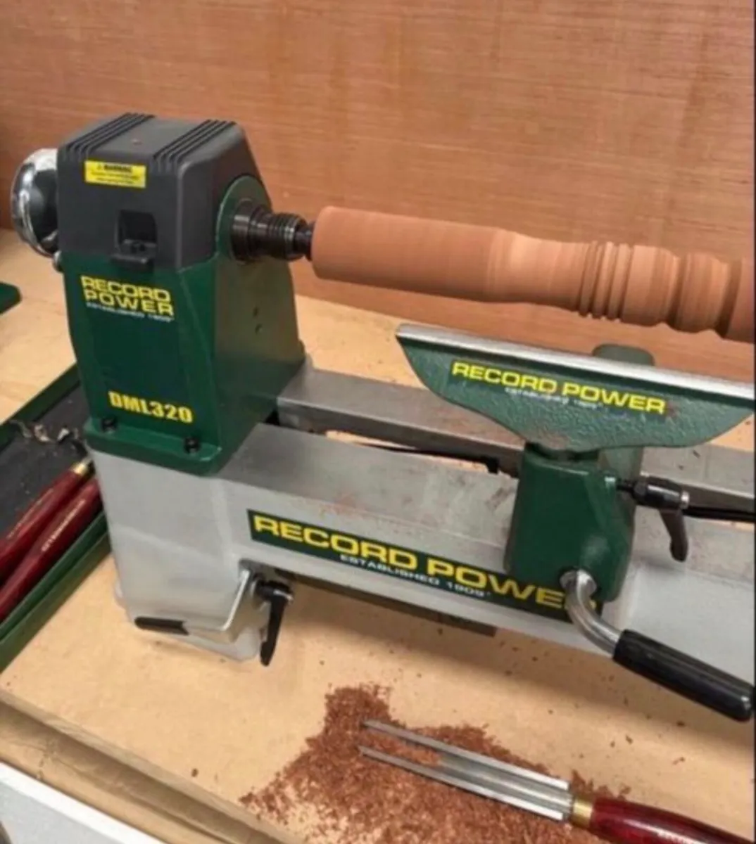 DML320 Cast Iron Woodturning lathe record - Image 3