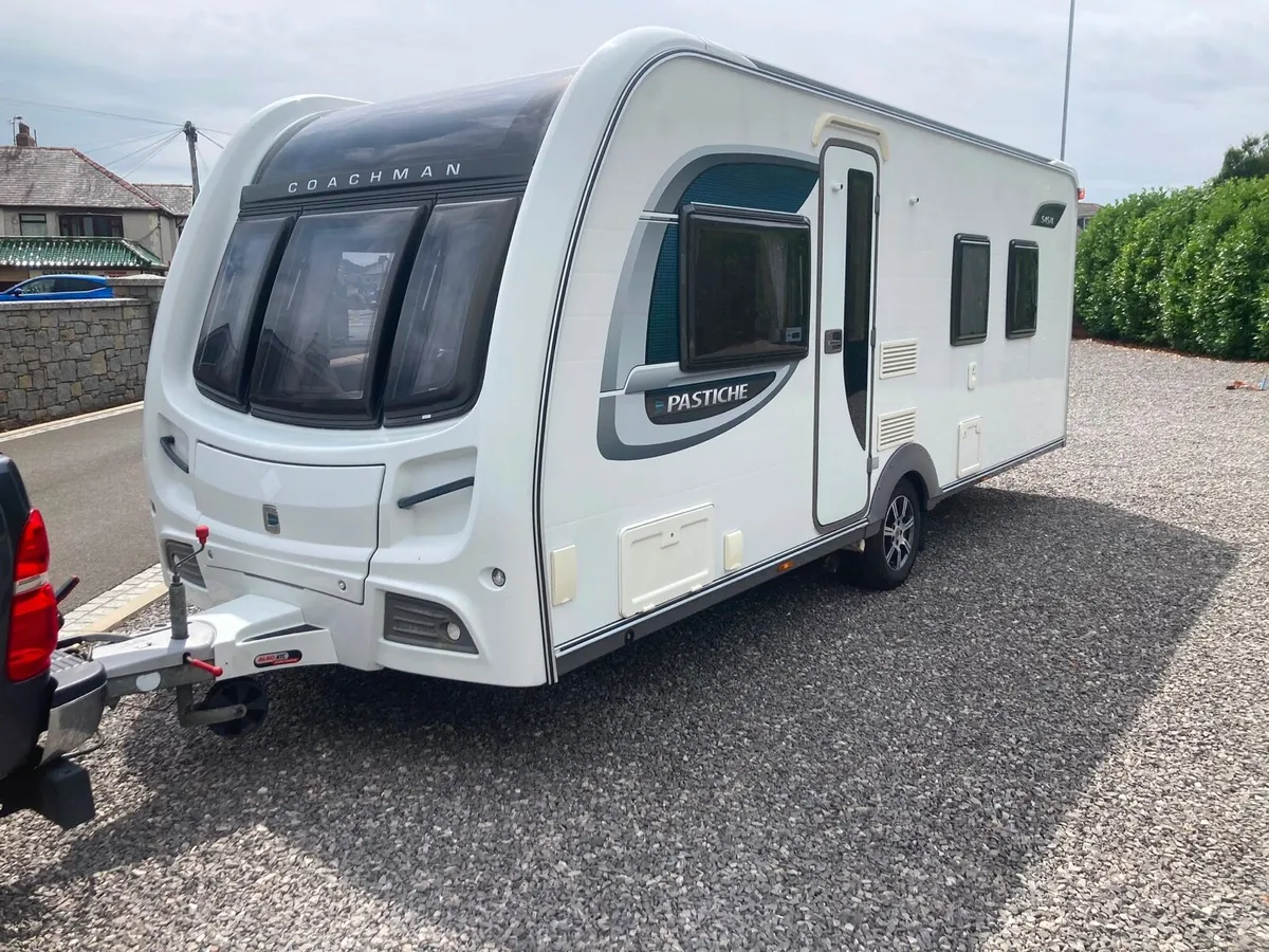 Coachman Island Bed Top Of The Range - Image 1