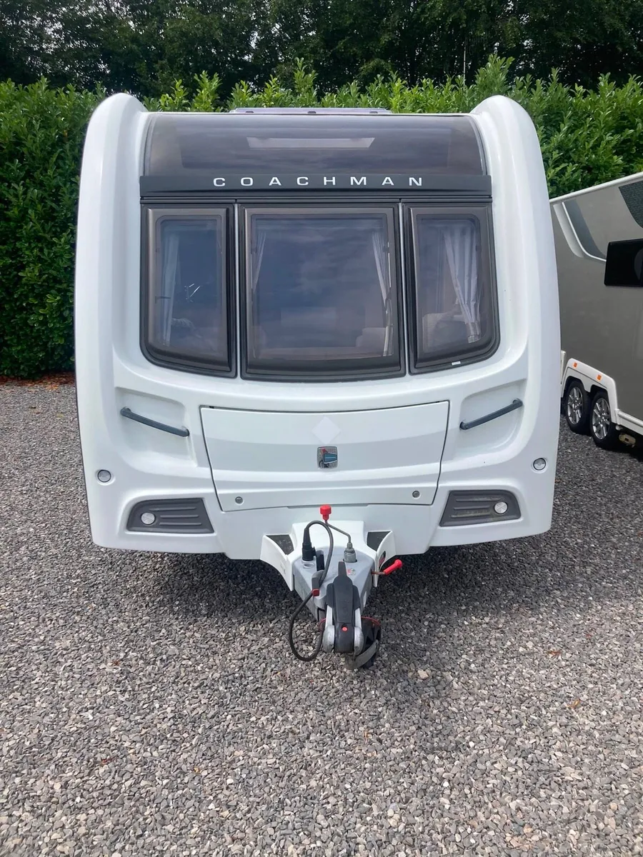 Coachman Island Bed Top Of The Range - Image 2